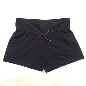 [Lululemon] Knock Out solid black drawstring short